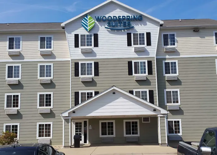 Hotel Woodspring | Airport I-526 North Charleston