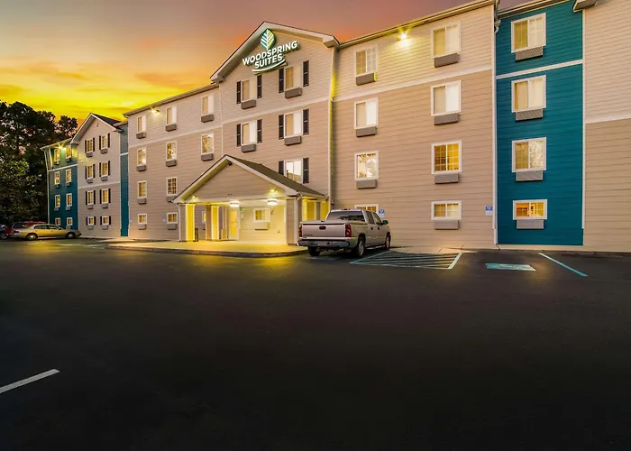 Woodspring | Airport I-526 Hotel 3*