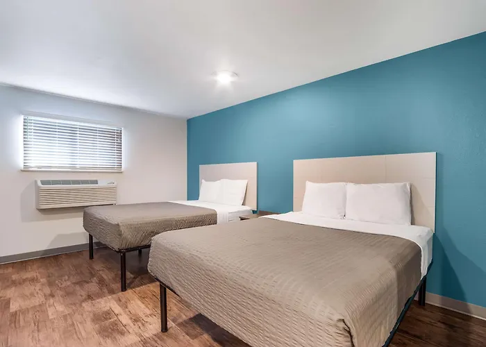 Hotel Woodspring | Airport I-526 North Charleston