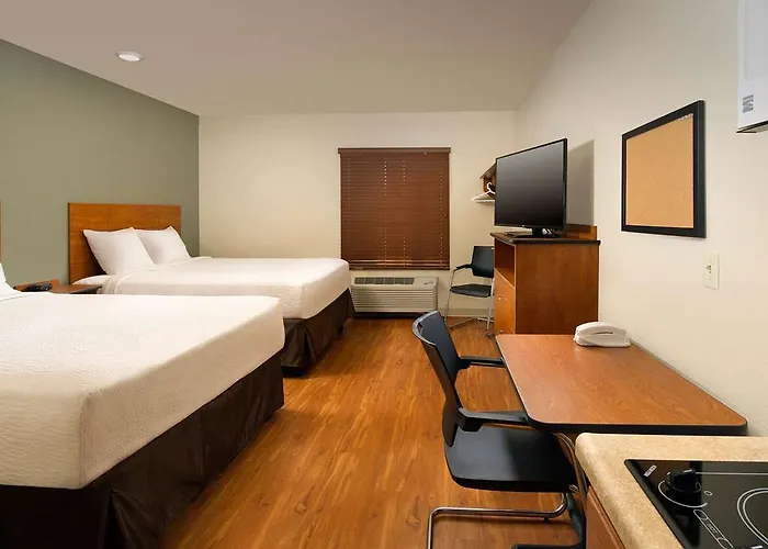 Woodspring | Airport I-526 Hotel 3*